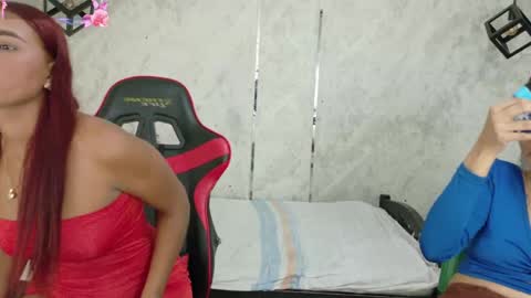 Snapshot of emy_0 chatting on 05.25.26 Emy online show from 05.25.26