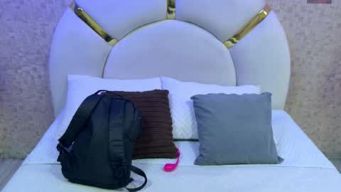 Emy  online show from 11.14.25