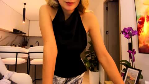 emyconneer online show from 03.01.25