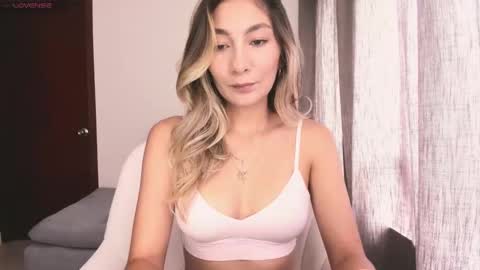 emyconneer online show from 10.13.25