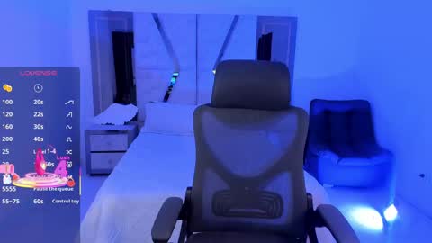 Snapshot of emysilver chatting on 02.15.25 Emy Silver online show from 02.15.25