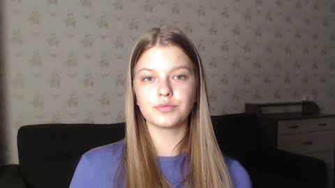 Snapshot of emysway chatting on 12.30.24 EmySway online show from 12.30.24