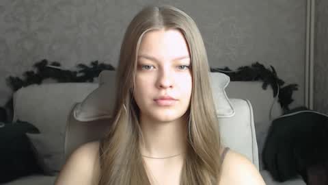 Snapshot of emysway chatting on 01.31.25 EmySway online show from 01.31.25