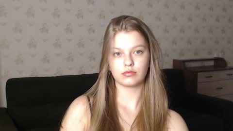 Snapshot of emysway chatting on 02.25.25 EmySway online show from 02.25.25