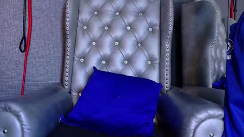 EnchantressQueen online show from 10.15.25