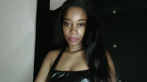 Snapshot of enchantriss chatting on 02.06.25 Enchantriss online show from 02.06.25