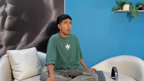 Snapshot of ender_h0t chatting on 01.09.26 Ender online show from 01.09.26