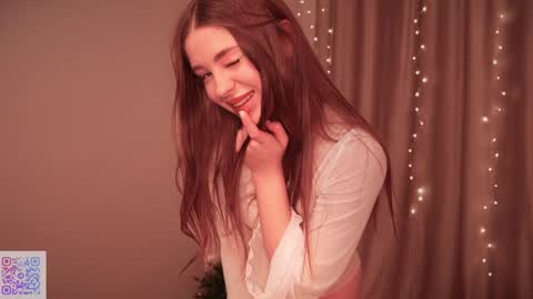Snapshot of endlessmia chatting on 01.02.25 Mia online show from 01.02.25
