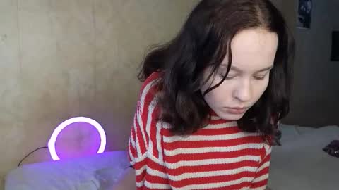 Missis And Mister Fox online show from 12.22.25