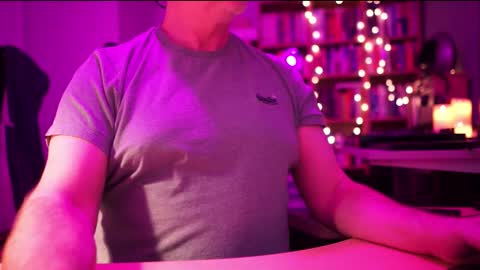 uk online show from 11.22.25