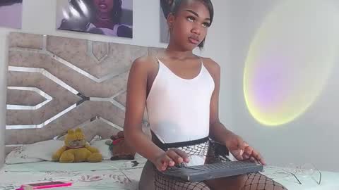 Snapshot of engell_fernandex chatting on 12.08.24 engell online show from 12.08.24