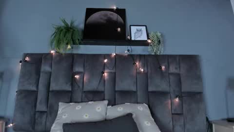 Snapshot of engelstone_ chatting on 03.19.26 E N G E L online show from 03.19.26