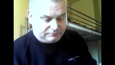 englishguysurrey online show from 01.12.26