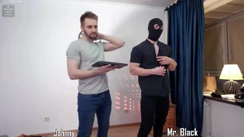 Snapshot of enjohnny chatting on 12.20.25 Johnny online show from 12.20.25