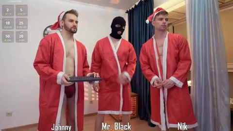 Snapshot of enjohnny chatting on 12.21.25 Johnny online show from 12.21.25