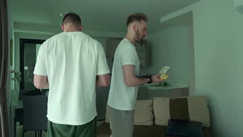 Snapshot of enjohnny chatting on 02.08.26 Johnny online show from 02.08.26