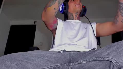 Snapshot of enjoymycock99 chatting on 12.17.24 enjoymycock99 online show from 12.17.24