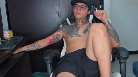 Snapshot of enjoymycock99 chatting on 02.24.25 enjoymycock99 online show from 02.24.25