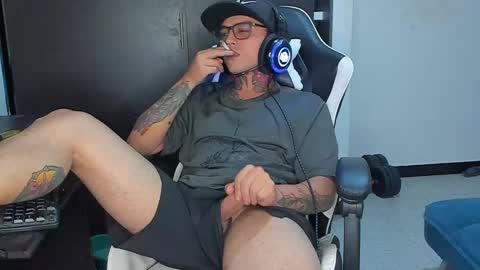 Snapshot of enjoymycock99 chatting on 02.24.25 enjoymycock99 online show from 02.24.25