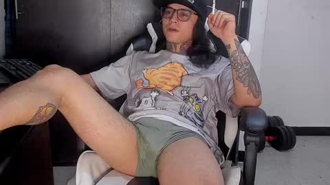 Snapshot of enjoymycock99 chatting on 03.02.25 enjoymycock99 online show from 03.02.25