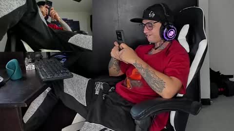 Snapshot of enjoymycock99 chatting on 03.08.25 enjoymycock99 online show from 03.08.25