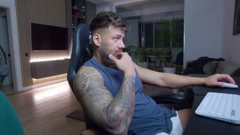 Erik online show from 01.20.25