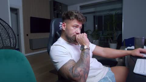 Erik online show from 01.31.25