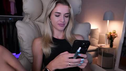 entya online show from 09.10.25