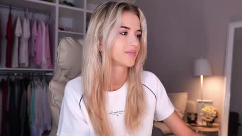 entya online show from 09.27.25