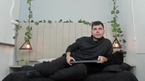 ENZO online show from 11.08.25