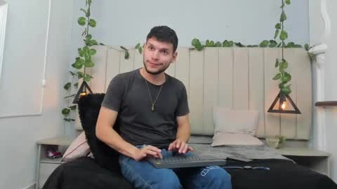 ENZO online show from 11.12.25