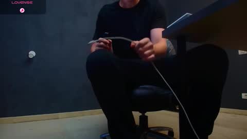 Snapshot of enzorace chatting on 10.22.25 EnzoRace online show from 10.22.25