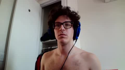 Snapshot of enzyme_ chatting on 02.07.25 enzyme_ online show from 02.07.25