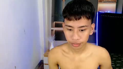 Snapshot of eouae chatting on 06.24.26 ask me online show from 06.24.26