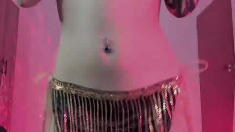 Snapshot of ephemeral_hot chatting on 05.15.26 Leyla online show from 05.15.26