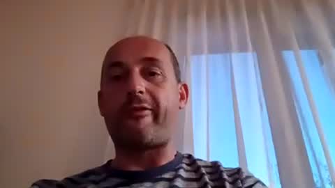 Snapshot of epu17 chatting on 06.18.26 epu17 online show from 06.18.26