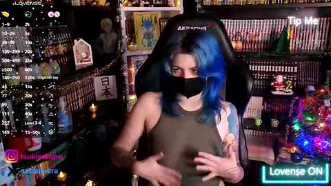 Snapshot of eralendra chatting on 12.05.25 Era online show from 12.05.25