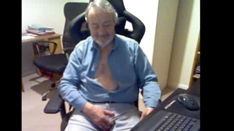 erasmus_d online show from 12.03.24