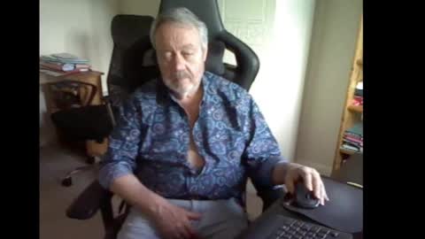 erasmus_d online show from 03.08.25