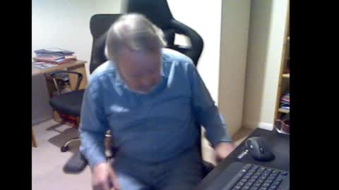 erasmus_d online show from 10.17.25