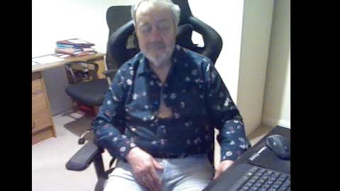 erasmus_d online show from 03.07.26