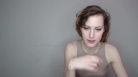 Snapshot of erdbeeren_mit_sahne chatting on 01.21.25 Erdbeeren mit Sahne online show from 01.21.25