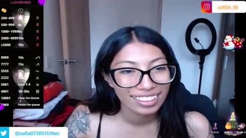 Snapshot of eren_mikasa chatting on 01.04.25 sofia online show from 01.04.25