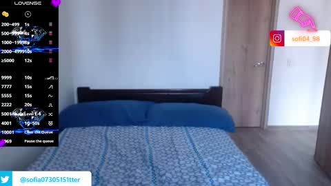 Snapshot of eren_mikasa chatting on 02.18.25 sofia online show from 02.18.25