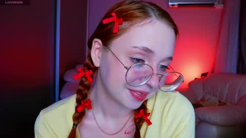 Snapshot of erica_nelson chatting on 05.17.26 Erica 3 online show from 05.17.26