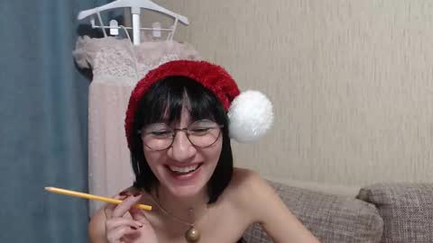 Snapshot of ericablack8 chatting on 12.25.24 ericablack8 online show from 12.25.24