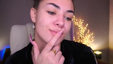 Erica online show from 10.25.25