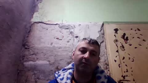 Snapshot of ericboy32 chatting on 12.21.25 eric online show from 12.21.25