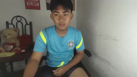 Snapshot of erick_cummer30 chatting on 04.16.26 erick_cummer30 online show from 04.16.26