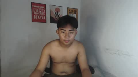 Snapshot of erick_cummer30 chatting on 04.21.26 erick_cummer30 online show from 04.21.26